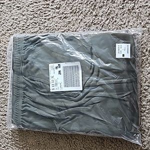 Woman within pants L Tall Olive dark. Drawstring waist with 2 side pockets.  NWT